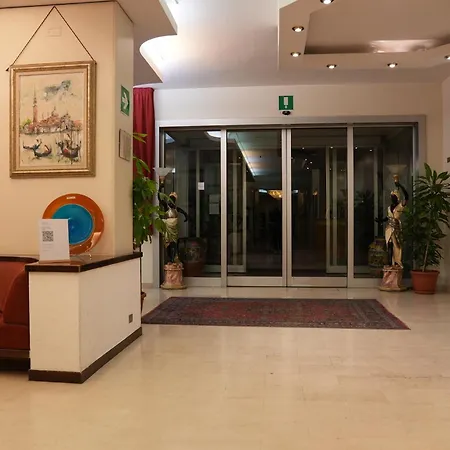 Ξενοδοχείο Albatros