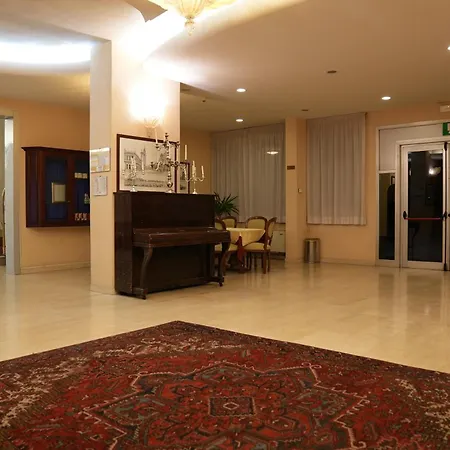 Albatros Hotel Mestre