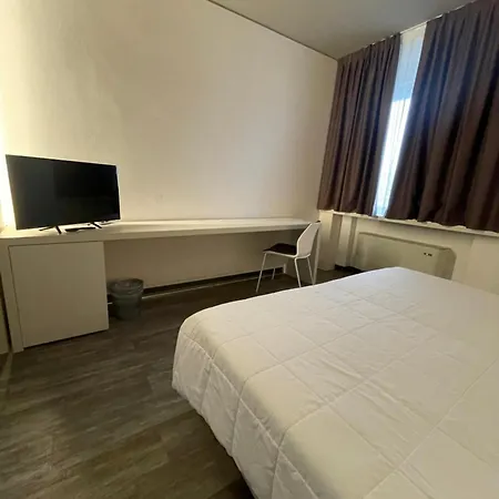 Albatros 4*