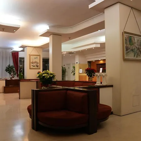 Albatros 4* Местре